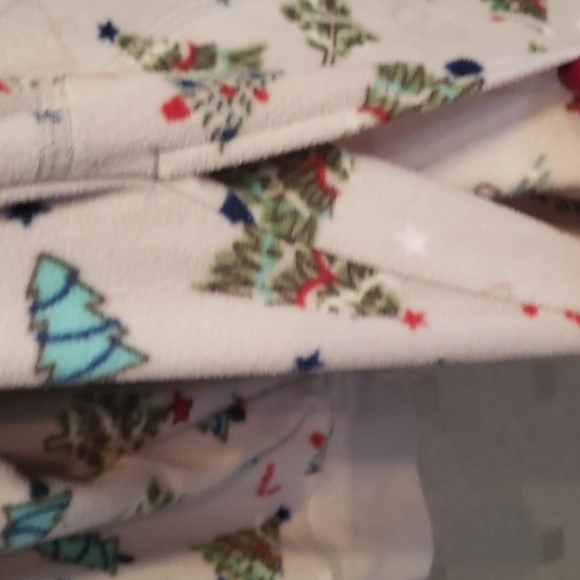 Family PJs Macy's Holiday One-piece Size L - Picture 4 of 7